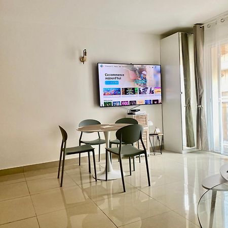 3 Pieces- Vieux Port- Terrasse - Parking Possible Apartamento Cannes Exterior foto