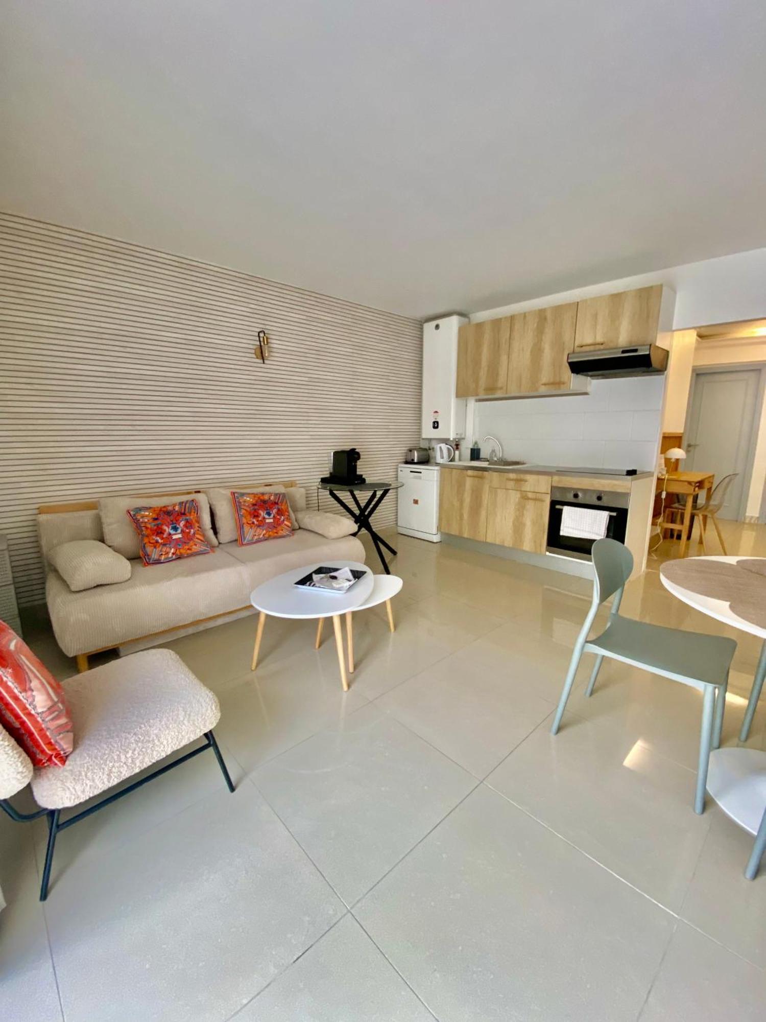 3 Pieces- Vieux Port- Terrasse - Parking Possible Apartamento Cannes Exterior foto