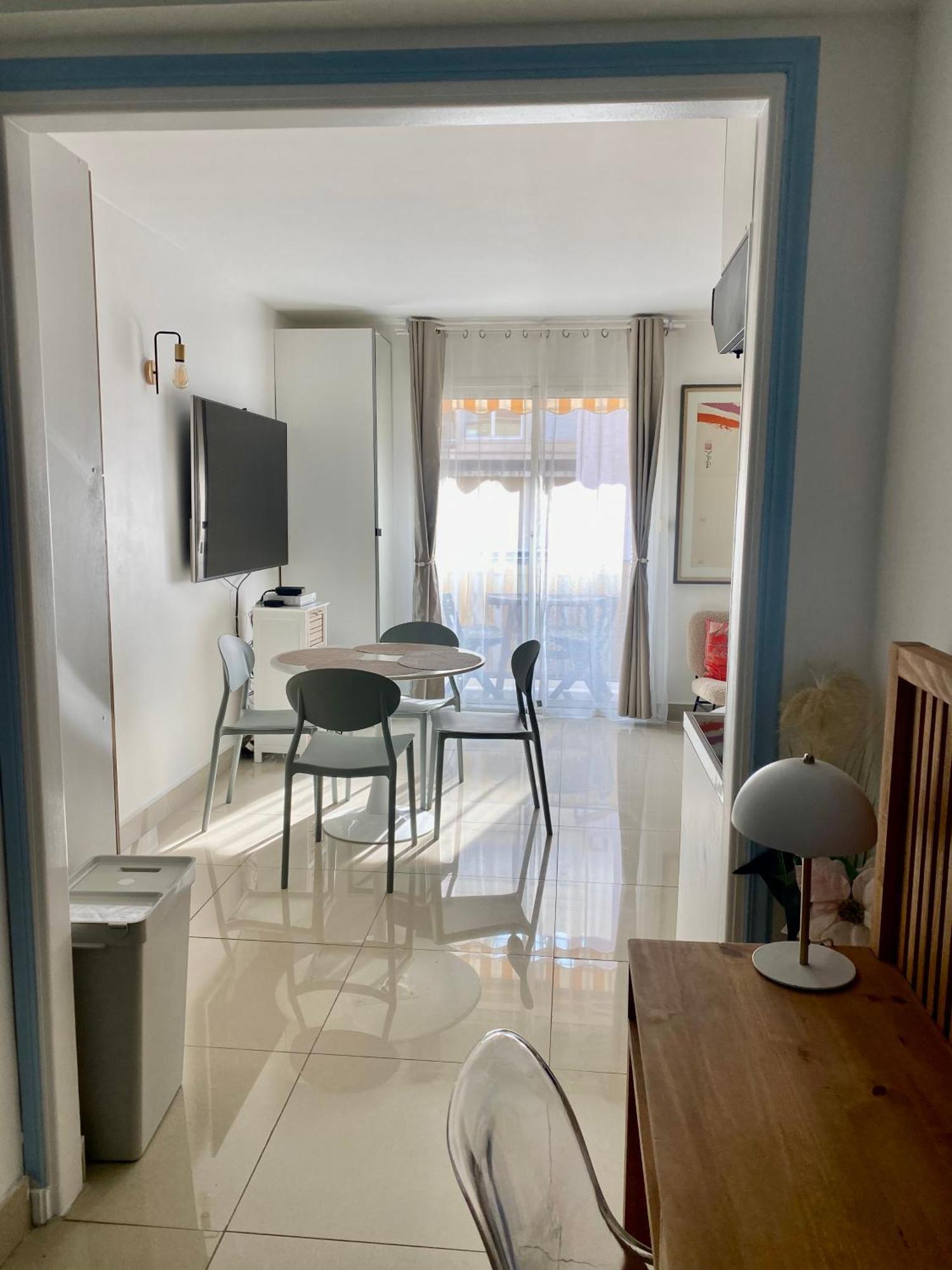 3 Pieces- Vieux Port- Terrasse - Parking Possible Apartamento Cannes Exterior foto